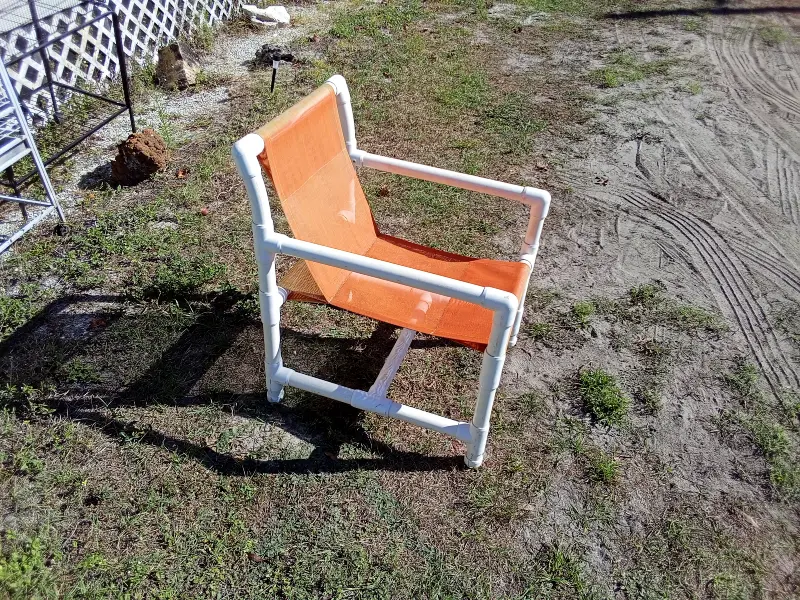 Lightweight patio chair with a sturdy PVC frame and breathable orange mesh sling seat. Comfortable, weather-friendly, and easy to move—ideal for patios, porches, pool areas, or outdoor seating. Gently used. Sold individually. 💲 $25 donation requested (each)